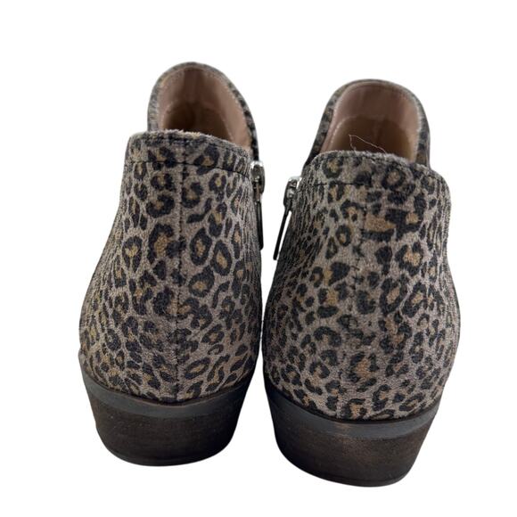 Crown & Ivy Kendall  Animal Leopard Print Leather Classic Chic Booties Women's 8 - Picture 4 of 9